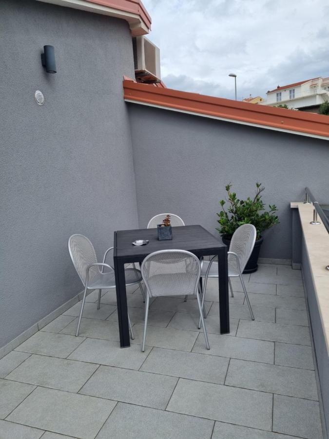 Apartments Jadran プリモシュテン エクステリア 写真