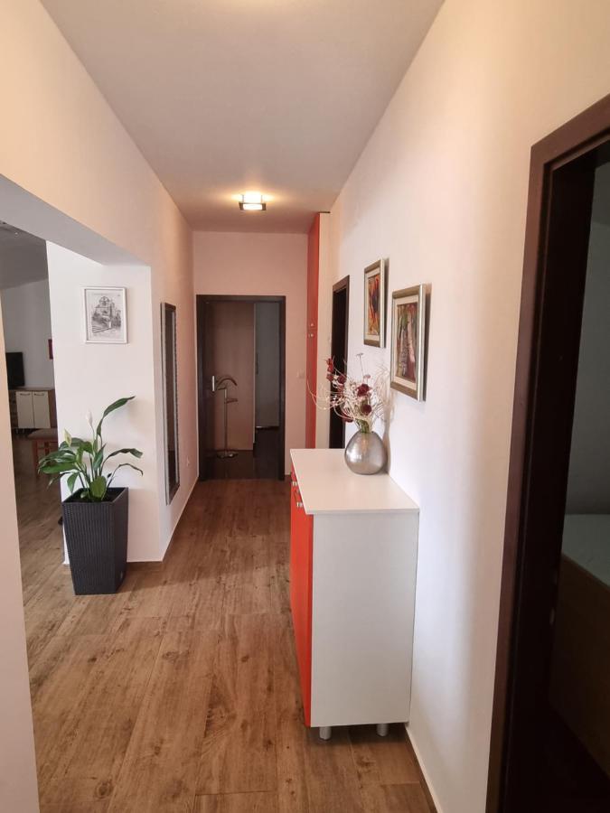 Apartments Jadran プリモシュテン エクステリア 写真