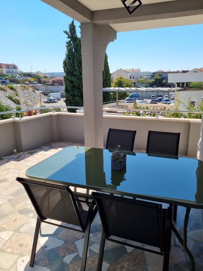Apartments Jadran プリモシュテン エクステリア 写真